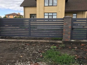 Забор жалюзи 72 метра фото в Апшеронске